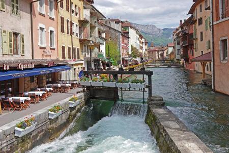 Island: EM-Neuling #2 wohnt während des Turniers im beschaulichen Annecy. In der 