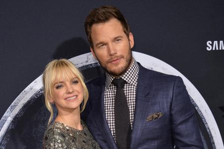 Die Liebe der Co-Stars hielt aber nicht. VanCamp ist seit 2011 mit ihrem 