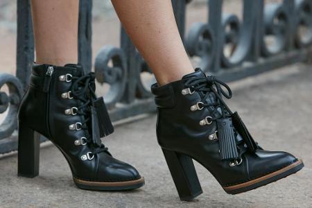 Bei Nässe, Regen und Kälte sind Ankle Boots die perfekte Wahl. Modelle mit Blockabsatz sehen nicht nur ladylike aus, sondern...