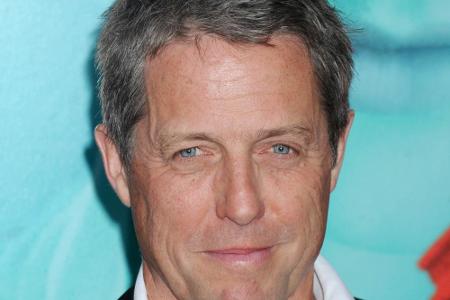 Und Hugh Grant (56)? Der sieht inzwischen so aus - mit mehr Falten im Gesicht und grauem Haar. Das spitzbübische Lächeln hat...