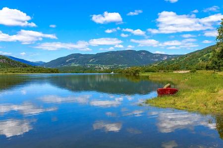 Eigentlich bezeichnet sich Finnland als das Land der Seen, doch die meisten Seen in Europa liegen in Norwegen. Insgesamt dar...