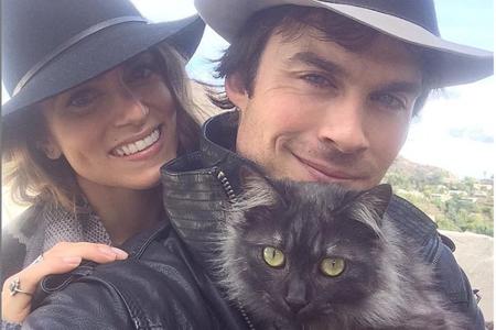 Von Somerhalders (37) Begeisterung für Tiere weiß natürlich auch seine Frau Nikki Reed (28) und beglückt ihren Mann deshalb ...