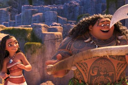 Maui und Vaiana erleben auf ihrer Reise einige Abenteuer und sind Gefahren und reichlich Gegenwind ausgesetzt. Ob sie Vaiana...