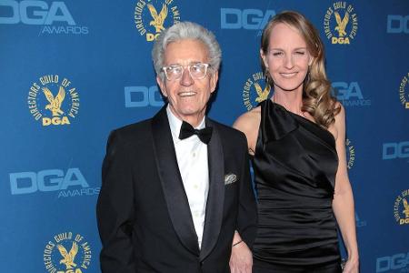 Helen Hunt trauert dieses Jahr um ihren Vater Gordon. Der Regisseur sei laut ihrem Sprecher im Alter von 87 Jahren am 21. De...