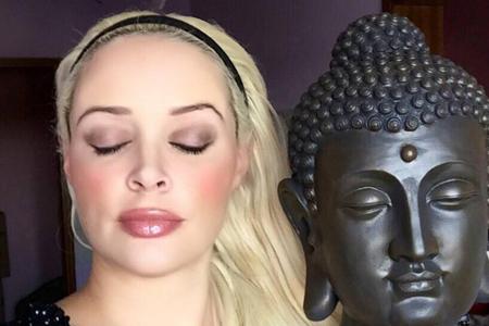 Die Katze nimmt Rücksicht auf ihren Zustand und legt beim Nestbau eine Pause ein. Wie die aussieht, zeigt sie auf diesem Fot...