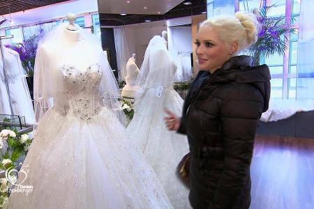 Daniela Katzenberger auf Brautkleidsuche