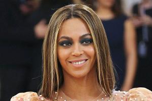 Beyoncé zeigt sich stilsicher, erntet jetzt aber Kritik für ihre Mode