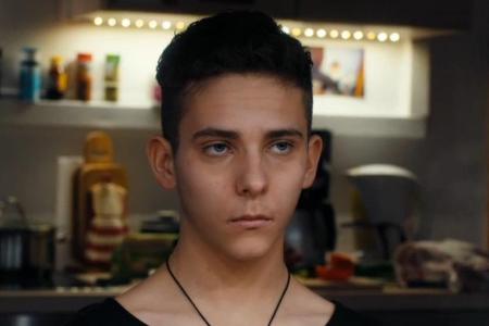 Nico Böhlau in seiner Rolle als Sascha im Magdeburger 