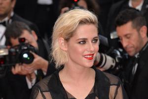 Kristen Stewart ließ sich zur Eröffnung der Filmfestspiele in Cannes im Oma-Look blicken