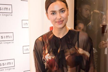Gab fleißig Autogramme: Irina Shayk in München