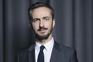 Steht weiter wegen seinem "Schmähgedicht" unter Beschuss, das er im "Neo Magazin Royale" vorgetragen hatte: Jan Böhmermann