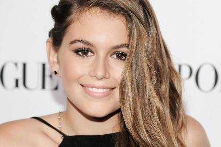Kaia Gerber ist unverkennbar die Tochter von Cindy Crawford. Die 13-Jährige posierte bereits auf dem Cover der 