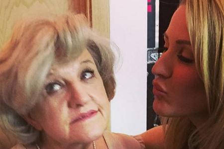 Ellie Goulding und ihre Oma