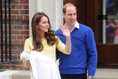 2. Mai: Große Aufregung vor dem Londoner St. Mary's Hospital, denn Prinzessin Charlotte Elizabeth Diana erblickte das Licht ...