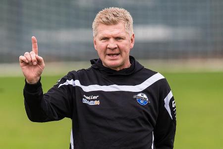 Zeit für einen Neustart? Stefan Effenberg ist seinen Job als Trainer beim SC Paderborn los