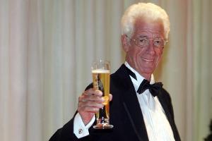 Rudi Carrell - hier bei der Verleihung der Goldenen Kamera 2006 - hatte zu seiner Tochter Caroline nicht immer eine leichte ...