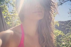 Schauspielerin Lea Michele genießt die Sonnenstrahlen