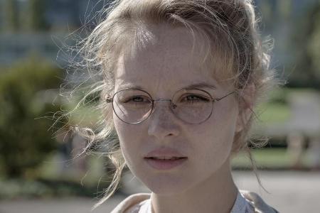 Sonja Gerhardt als Monika