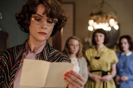 Claudia Michelsen als Mutter und Tanzschulleiterin Caterina Schöllack