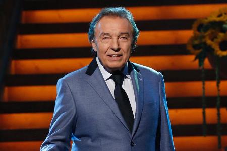 Karel Gott will nach seiner Krebserkrankung auf die Bühne zurückkehren