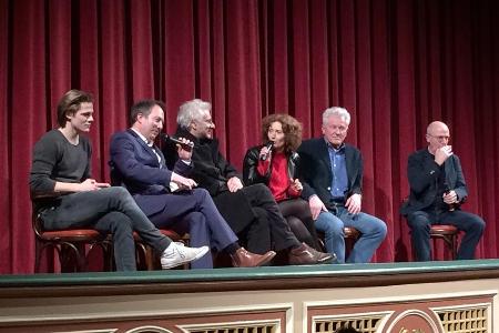 Filmgespräch nach der Premiere auf der Bühne mit BR-Redakteurin Stephanie Heckner zwischen Udo Wachtveitl (l.) und Miro Neme...