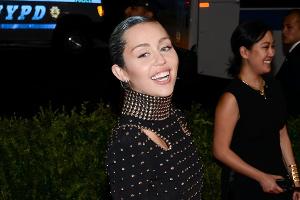 Ist bei der elften Staffel von "The Voice" als Jurorin mit dabei: Miley Cyrus