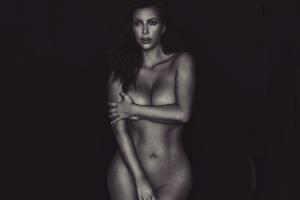 Kim Kardashian 1220.jpg
