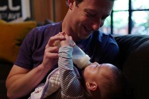 Mark Zuckerberg ist total in seine Tochter vernarrt