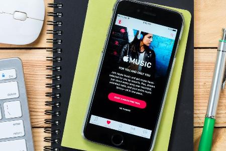 Eine kleine Schweizer Firma lehnt sich erfolgreich gegen den Giganten Apple auf