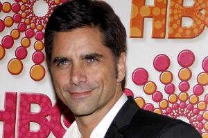 John Stamos hat seine schwere Zeit hinter sich gelassen