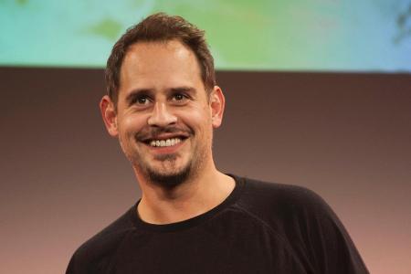 Moritz Bleibtreu beweist nicht nur auf der Leinwand gerne sein Talent, sondern auch in der Küche