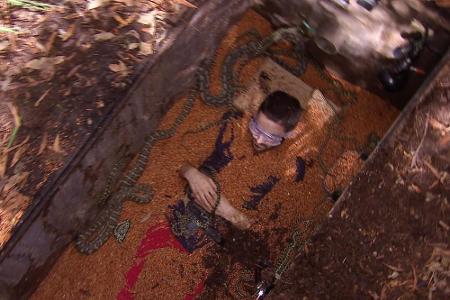 Vor dem Showdown mussten sich die drei IBES-Finalisten noch einmal in Prüfungen beweisen - für Menderes ging es dabei unter ...