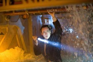 "2012": Für Jackson Curtis (John Cusack) beginnt ein Wettlauf gegen die Zeit, um sich und seine Familie zu retten