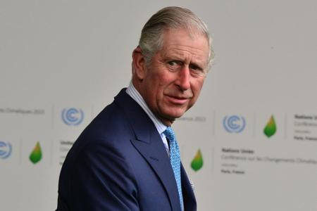 Prinz Charles lacht offenbar gerne in den unmöglichsten Situationen