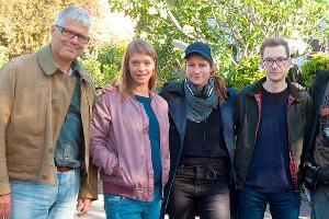 Heike Makatsch (2.v.l.) und das "Tatort"-Team beim Dreh von "Fünf Minuten Himmel"