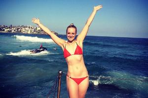 Sabine Lisicki bräunt sich allein in der Südsee - genauer gesagt am Bondi Beach in Sidney