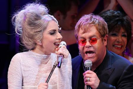 Lady Gaga und Elton John sind schon 2010 zusammen auf der Bühne gestanden