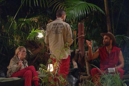 Während die einen pikante Themen behandeln, beschäftigt andere das Essen. David Ortega verteidigt verbissen den Fleischkonsu...