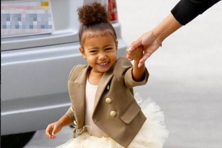 North West inspirierte Designer Olivier Rousteing zur Kindermodelinie