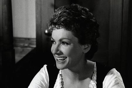 Ruth Leuwerik als Baronin Maria Trapp in 