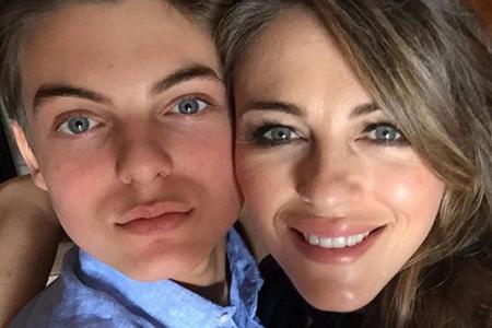 Liz Hurley gratuliert ihrem Sohn Damian mit diesem Selfie zum 14. Geburtstag