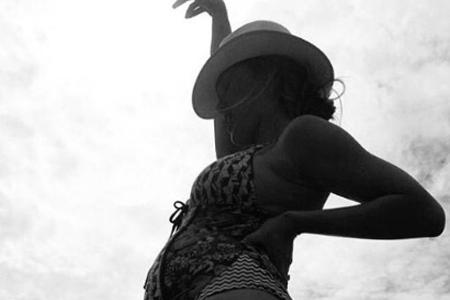 Bar Refaeli postet ein unvorteilhaftes Bild von sich