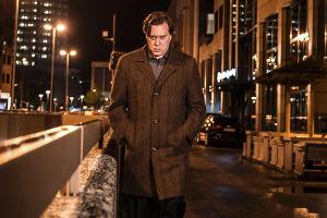 "Tatort: Die Geschichte vom bösen Friederich": Alexander Nolte (Nicholas Ofczarek) drängt sich immer mehr in das Leben von K...