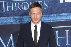 Auch Schauspieler Tom Wlaschiha ließ sich die Weltpremiere von "Game of Thrones" nicht entgehen