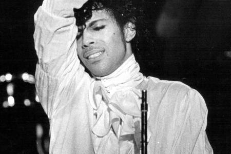 Eng und weit kombiniert.