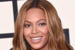 Beyoncé auf dem roten Teppich der Grammys
