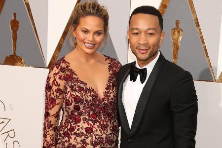Die noch schwangere Chrissy Teigen und John Legend bei den Oscars 2016