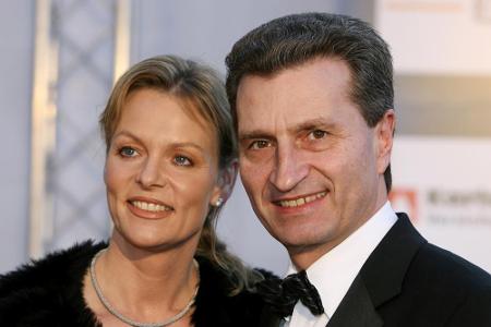 Ähnlich sachlich klang die Trennung von Günther und Inken Oettinger nach 13 Jahren Ehe: Der heutige EU-Kommissar (CDU) ließ ...
