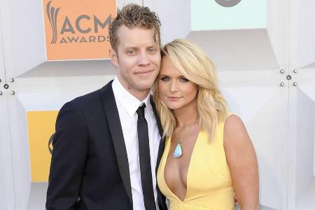 Miranda Lambert und Anderson East zeigten sich bei den ACM Awards als glückliches Paar