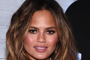 Am 14. April ist Chrissy Teigen zum ersten Mal Mutter geworden